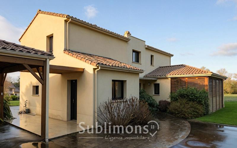 Maison contemporaine - 178 m² - 9 pièces