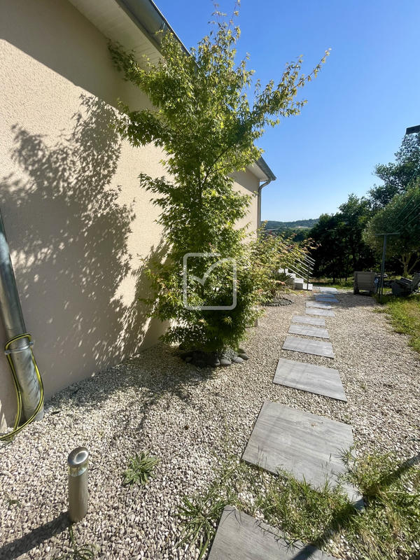 Maison - 165 m² - 4 pièces