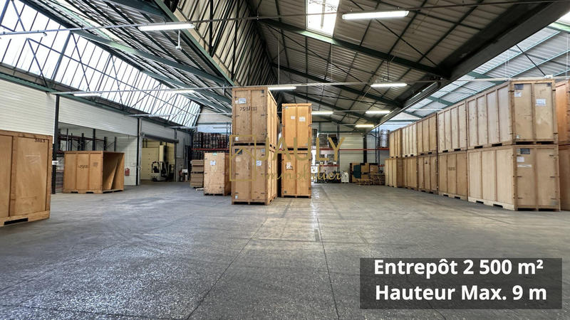 Entrepôt - 2 500 m²