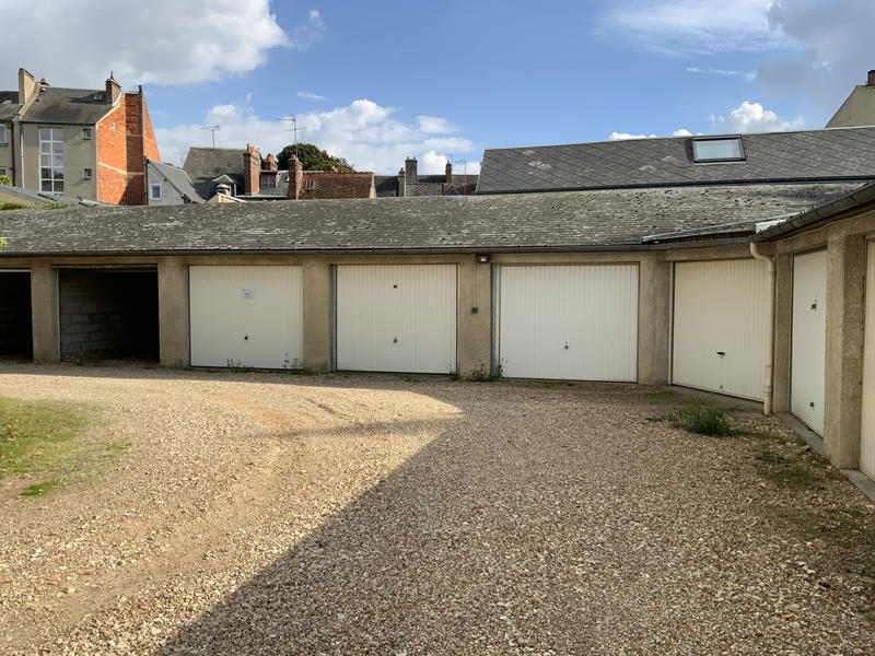 Parking / Garage - 14 m²