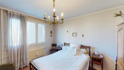 Appartement - 98 m² - 4 pièces