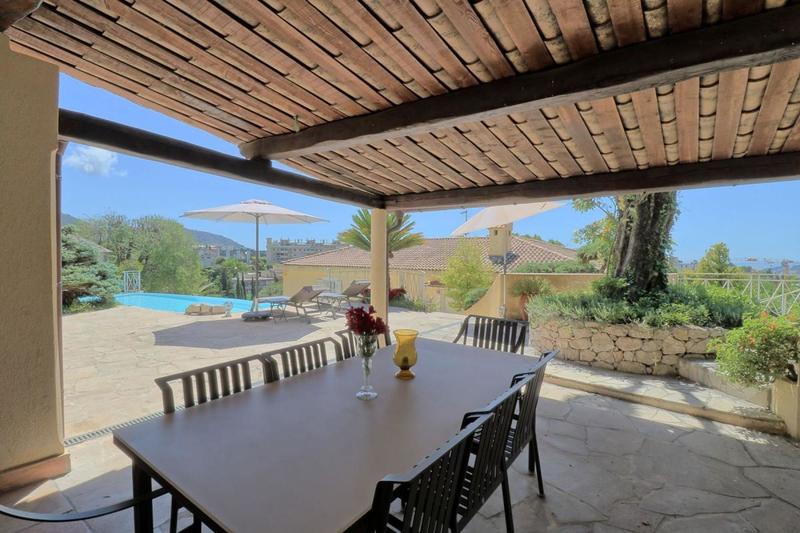 Maison de maîtres - 386 m² - 10 pièces