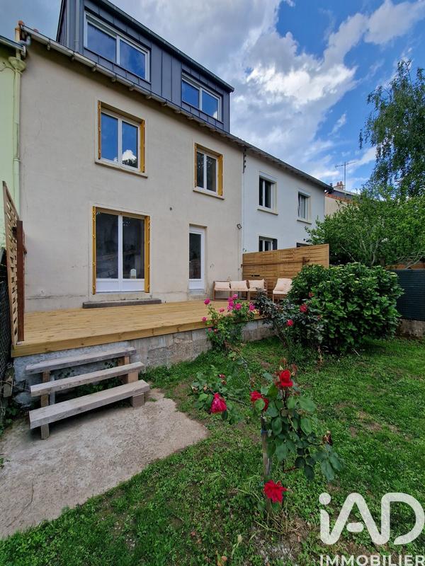 Maison - 127 m² - 8 pièces