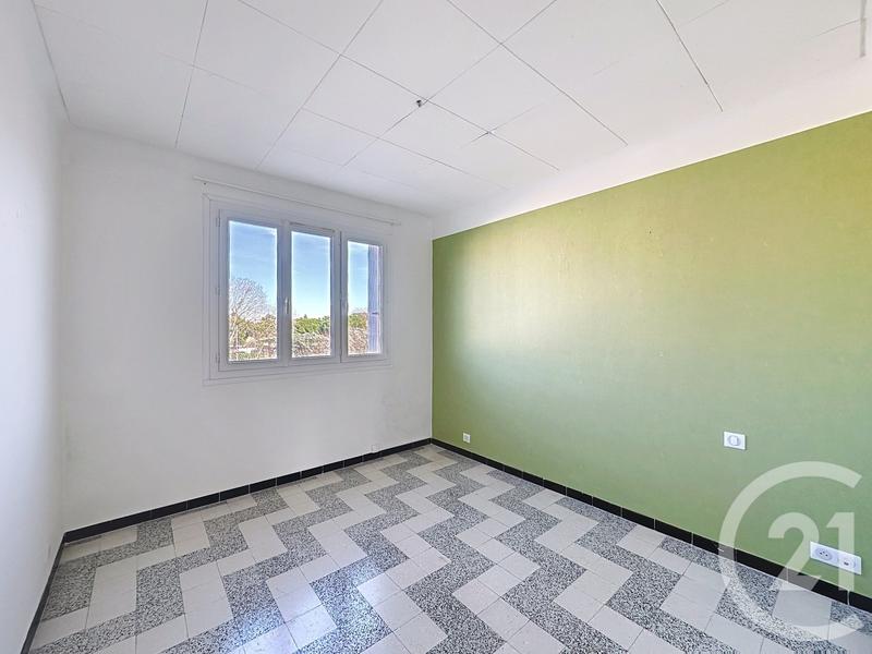 Appartement - 80 m² - 5 pièces