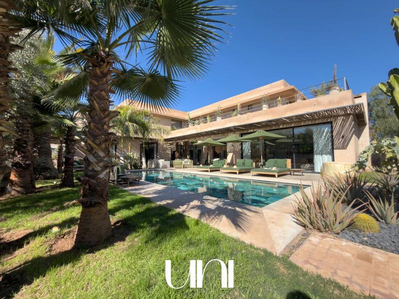 Villa - 640 m² - 11 pièces