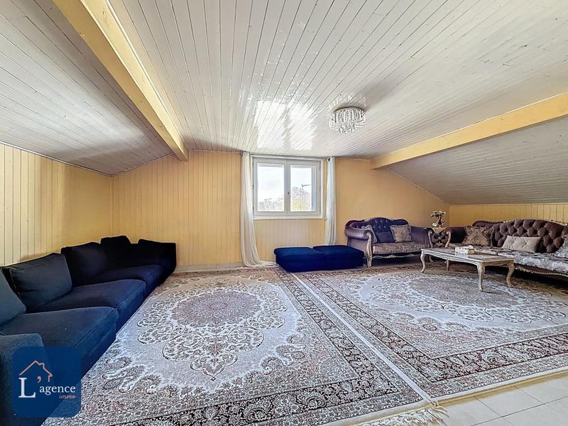 Maison - 284 m² - 7 pièces