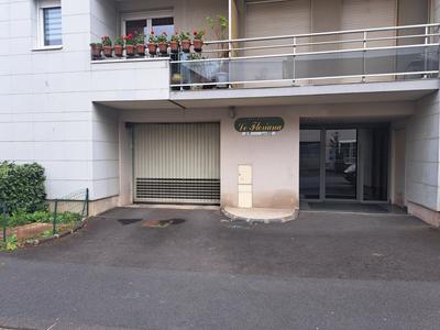 Parking / Garage - 12 m²