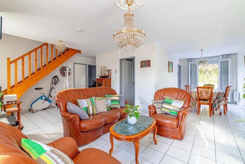 Maison - 125 m² - 7 pièces