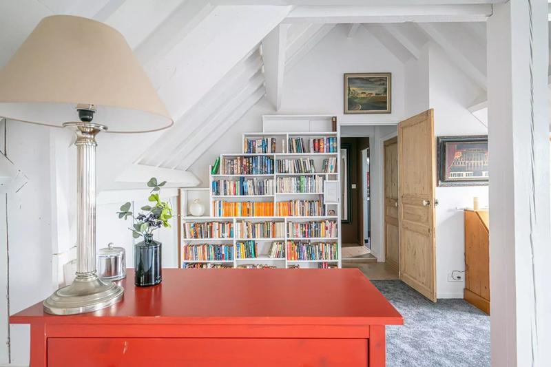 Maison - 214 m² - 10 pièces