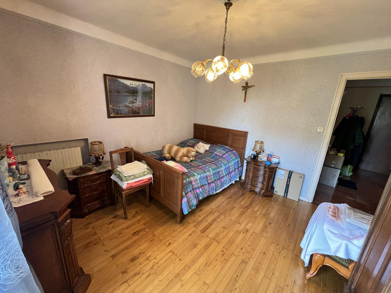 Maison - 287 m² - 10 pièces