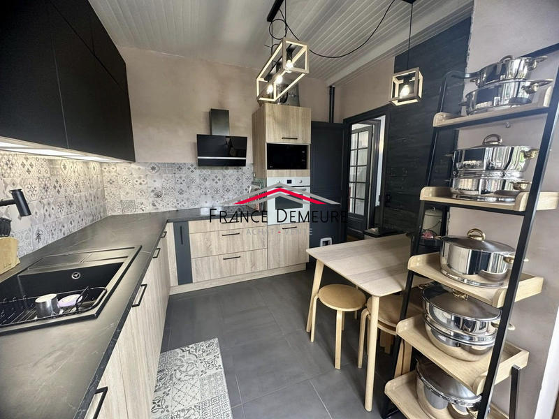 Maison - 130 m² - 6 pièces