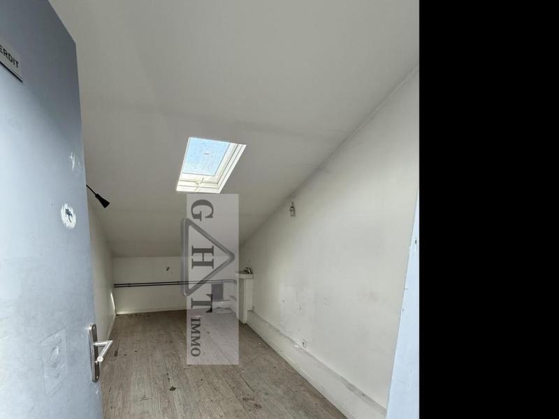 Entrepôt - 1 003 m²