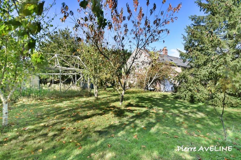 Maison - 242 m² - 7 pièces