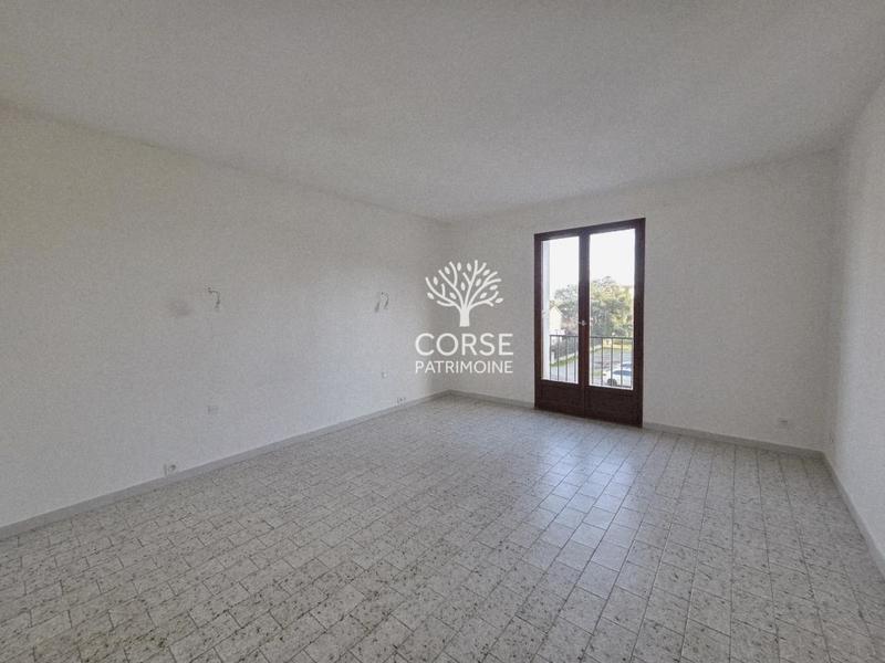 Appartement - 109 m² - 4 pièces