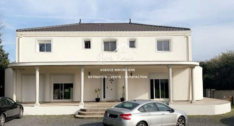 Maison contemporaine - 265 m² - 6 pièces