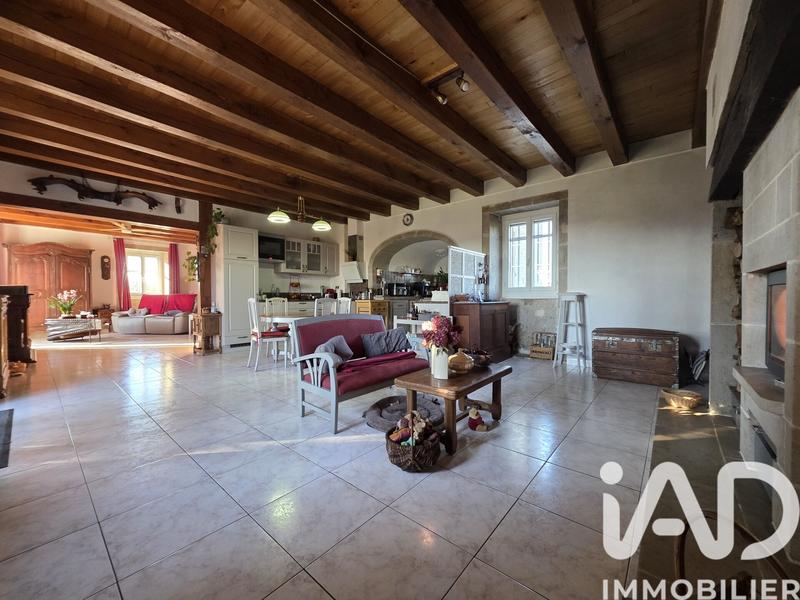 Maison - 140 m² - 5 pièces
