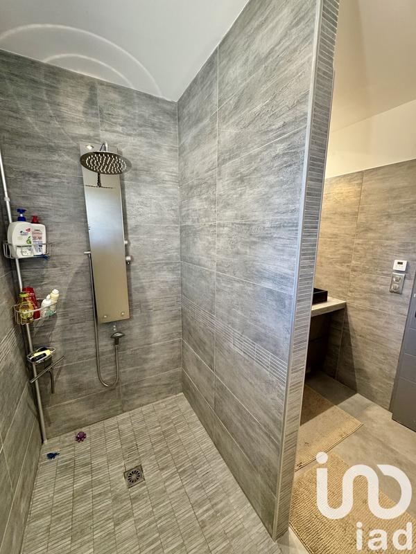 Maison - 212 m² - 5 pièces