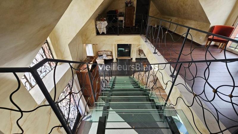 Propriété - 450 m² - 10 pièces
