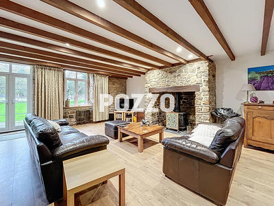 Maison - 223 m² - 6 pièces