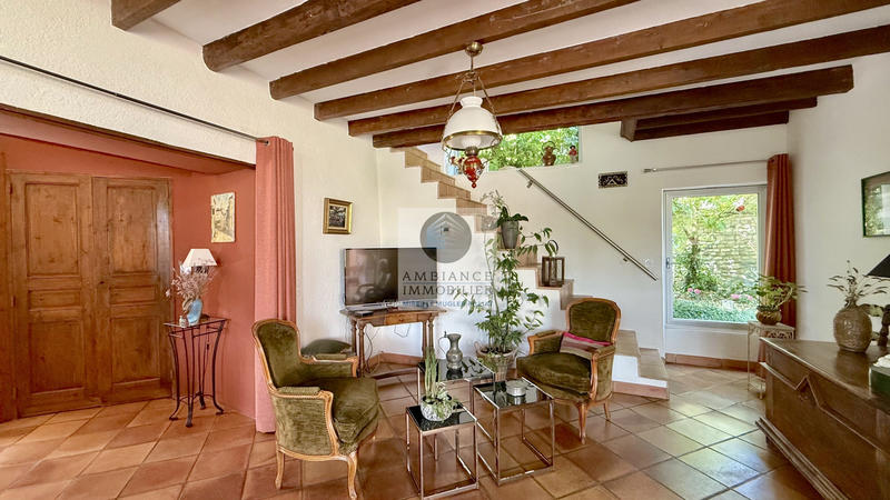 Maison - 214 m² - 10 pièces