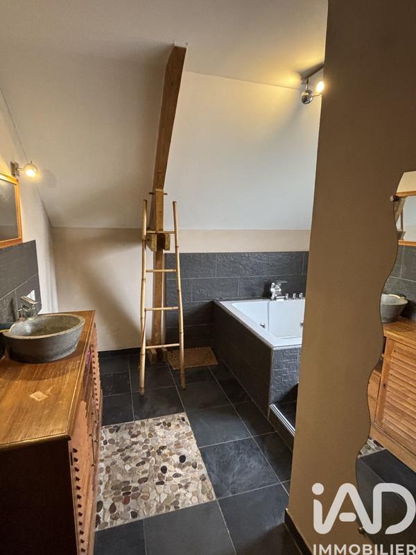 Maison - 136 m² - 6 pièces