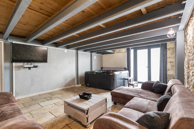 Appartement - 107 m² - 2 pièces