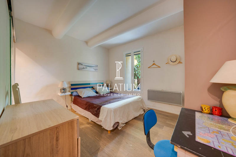 Appartement - 90 m² - 4 pièces