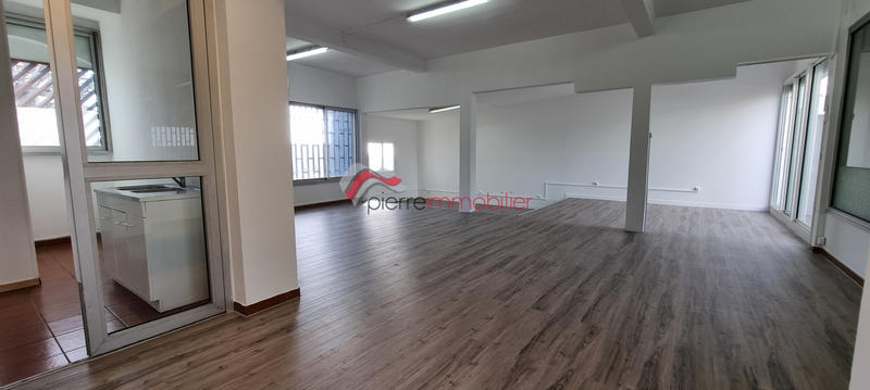 Local commercial - 82 m²