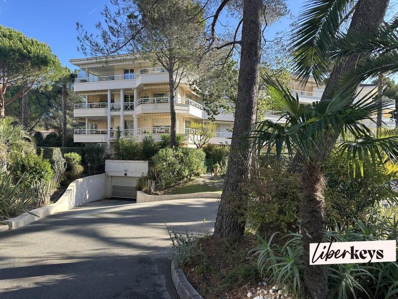 Appartement - 226 m² - 5 pièces