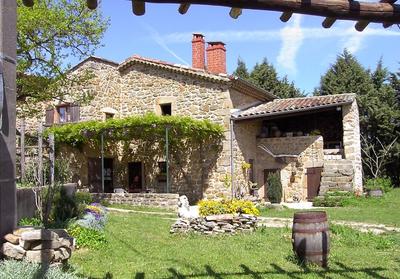 Maison en pierre - 118 m² - 8 pièces