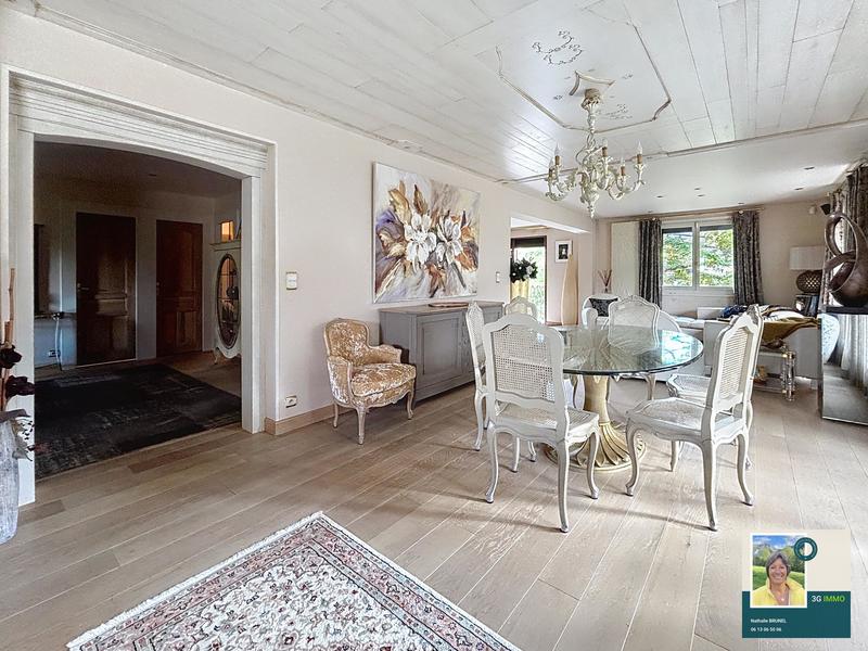 Villa - 410 m² - 24 pièces