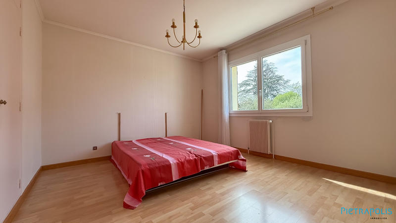 Villa - 181 m² - 7 pièces