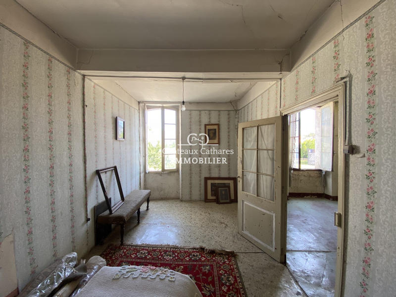 Maison - 235 m² - 9 pièces