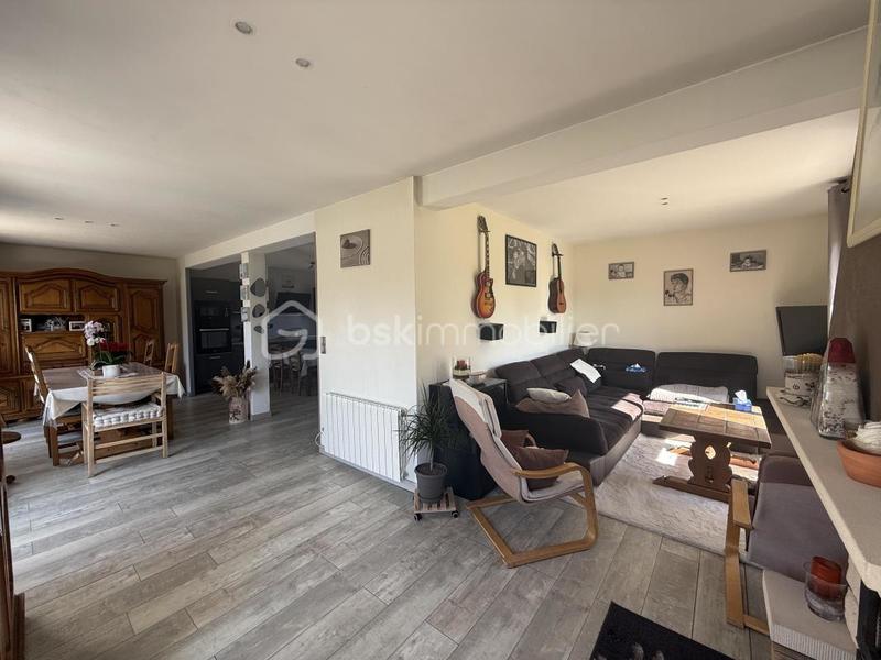 Maison - 96 m² - 4 pièces