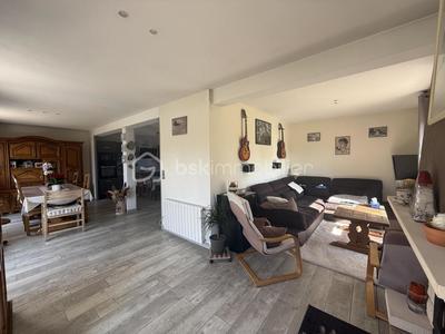 Maison - 96 m² - 4 pièces