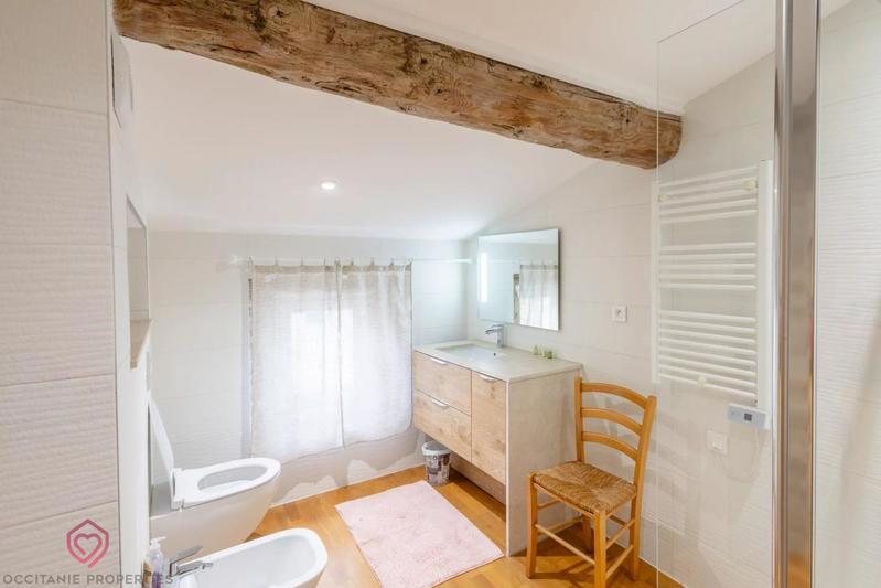 Maison de village - 305 m² - 11 pièces