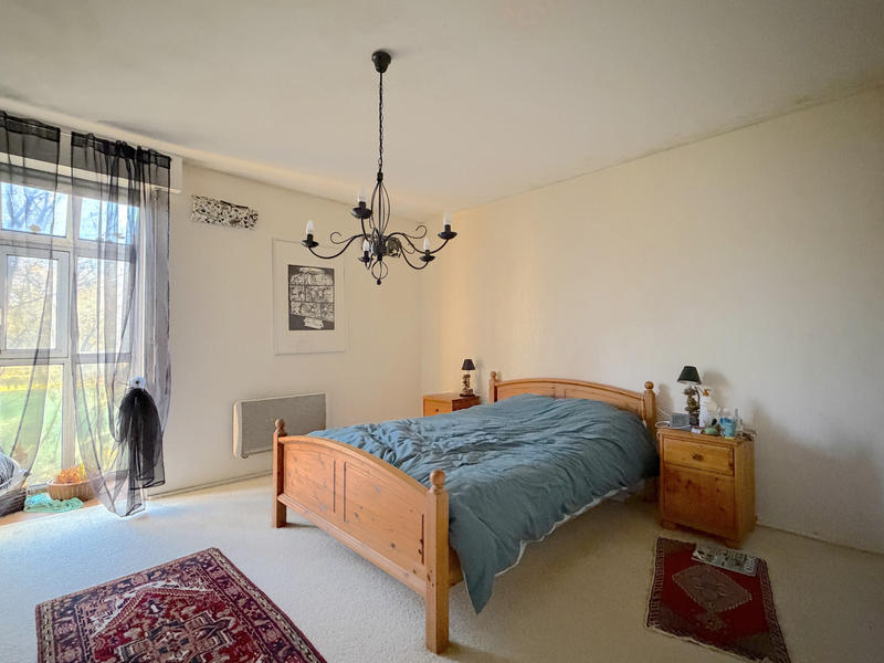 Maison - 183 m² - 7 pièces