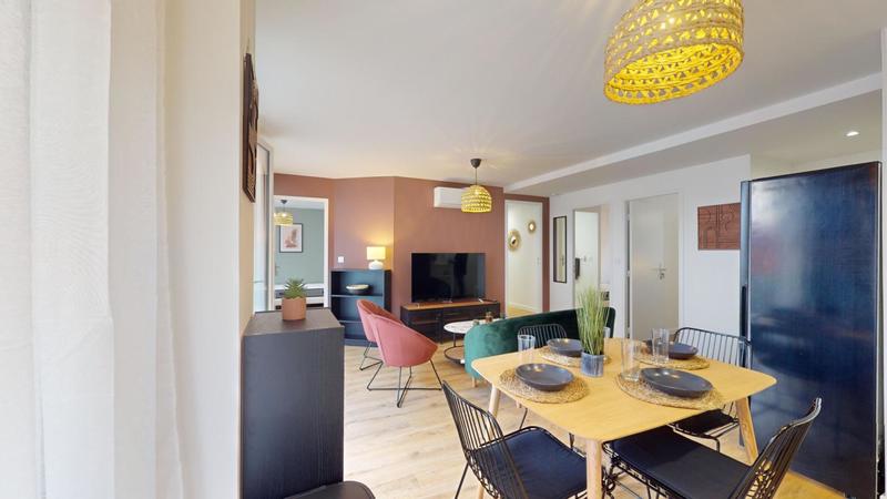 Appartement - 76 m² - 5 pièces