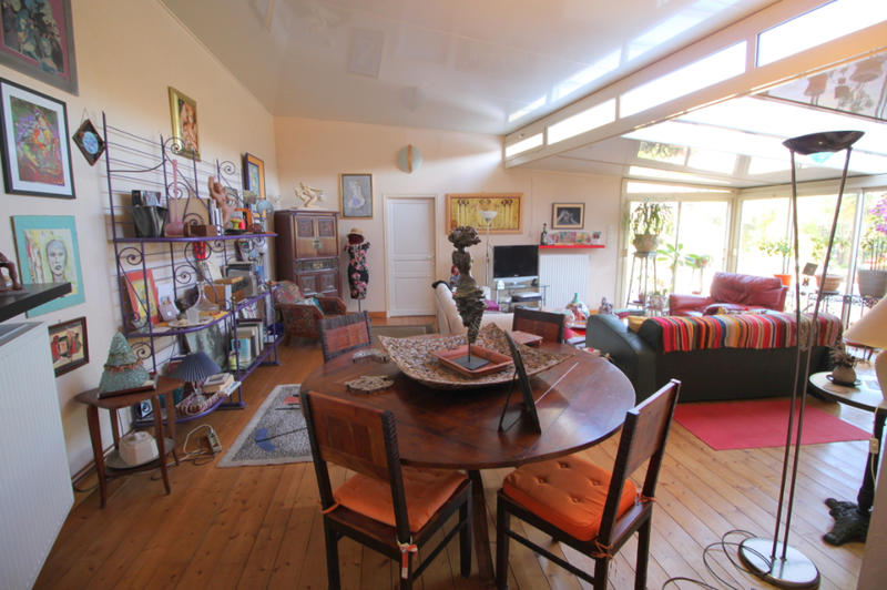 Maison - 226 m² - 7 pièces