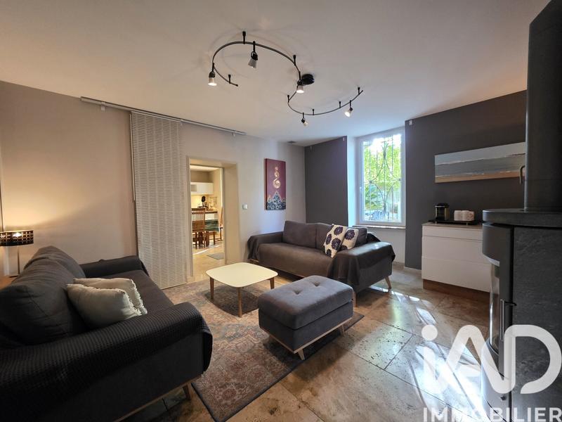 Maison - 180 m² - 5 pièces