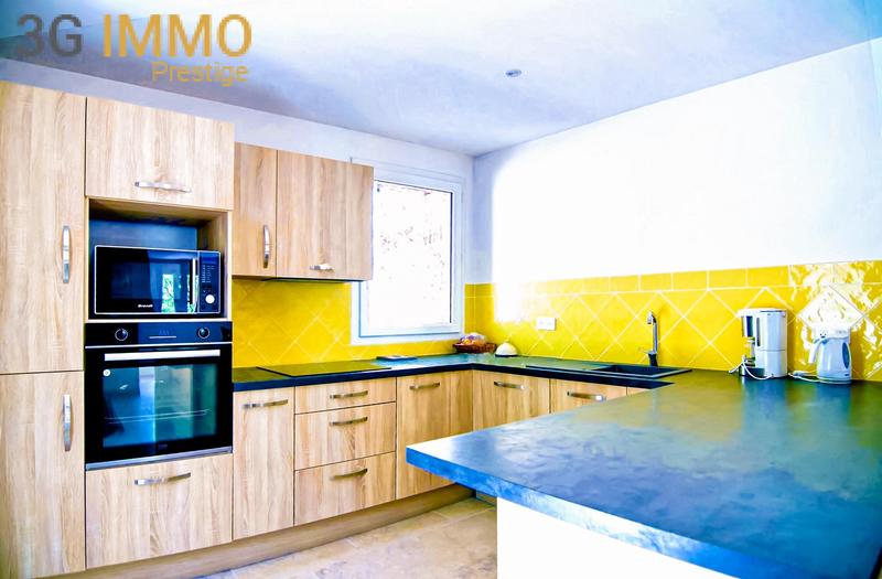 Villa - 178 m² - 9 pièces