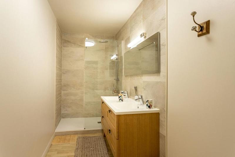 Propriété - 560 m² - 12 pièces