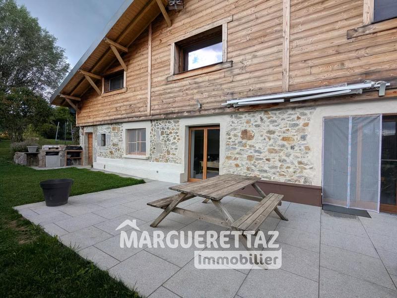 Maison de village - 188 m² - 6 pièces