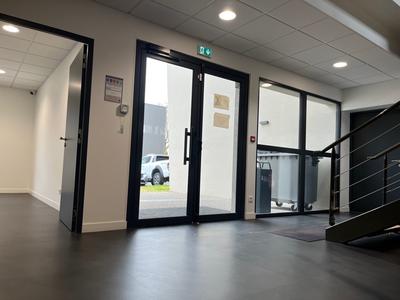 Bureau - 560 m²