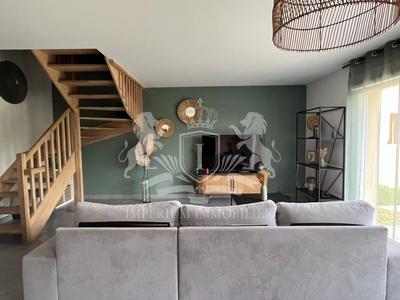 Maison - 120 m² - 6 pièces