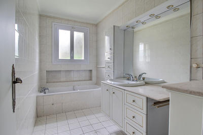 Maison - 87 m² - 4 pièces