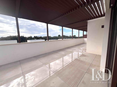 Appartement - 97 m² - 4 pièces