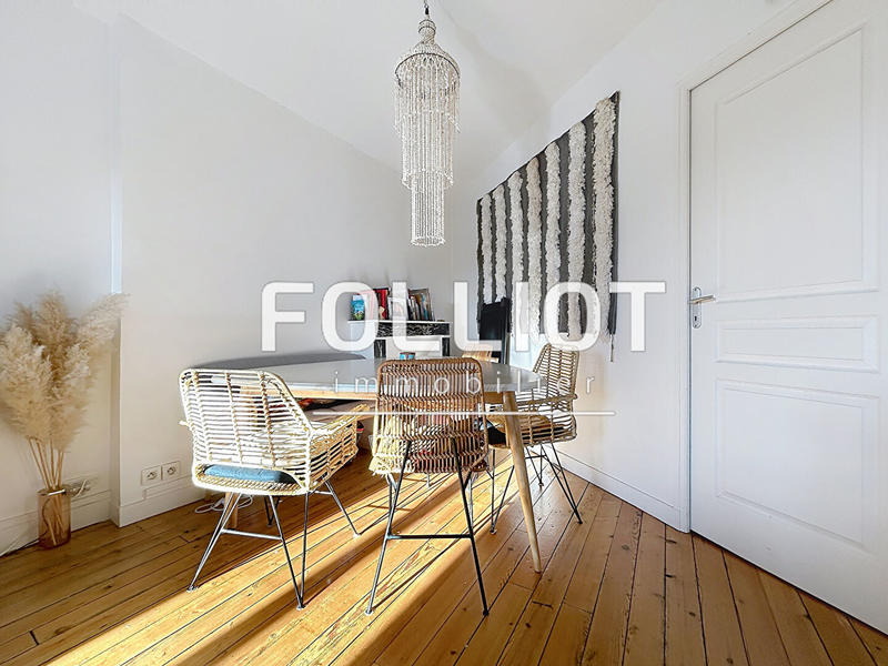 Appartement - 60 m² - 2 pièces