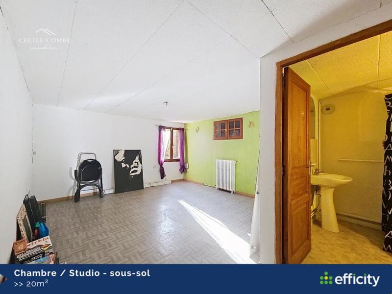 Pavillon - 180 m² - 7 pièces