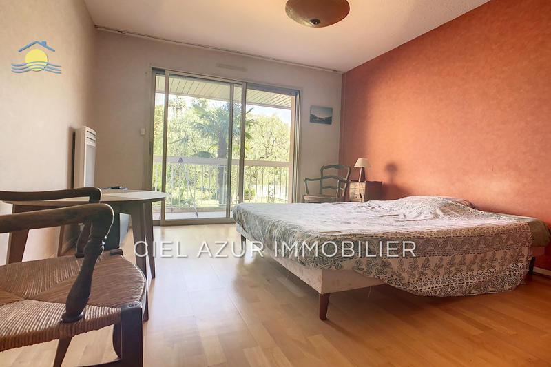 Appartement - 93 m² - 3 pièces